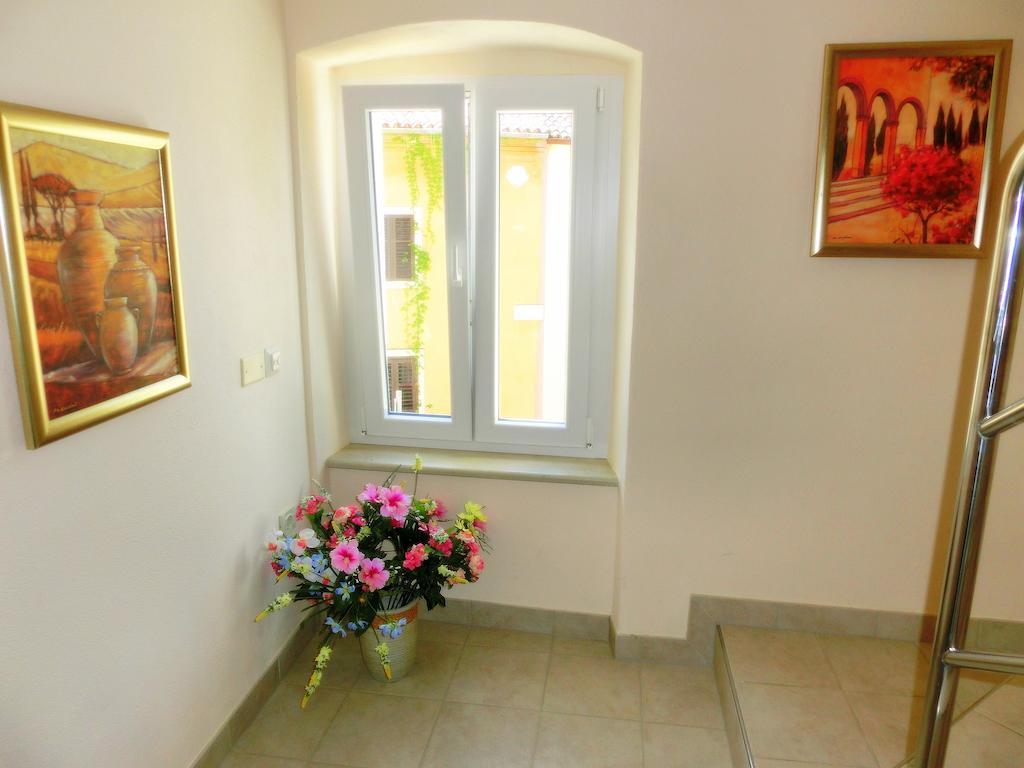 Holiday Home Villa Bella فيرسار الغرفة الصورة